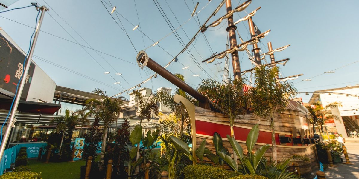 pirateship-slider-bg pirateship-slider-bg